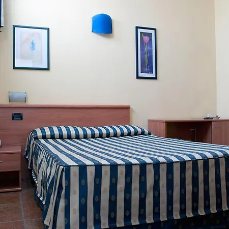 Hotel Blue Ribbon-3
